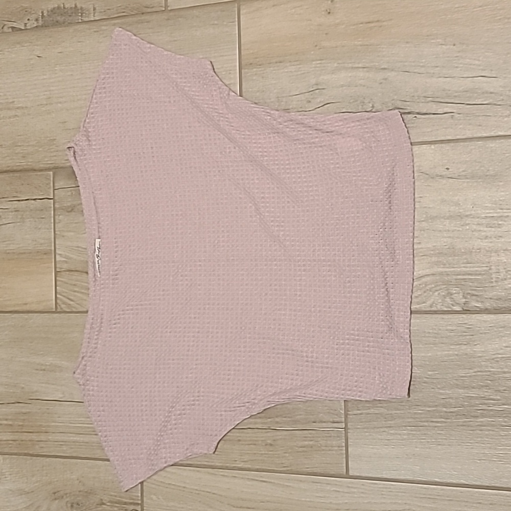 Express new without tags soft pink sweater tee